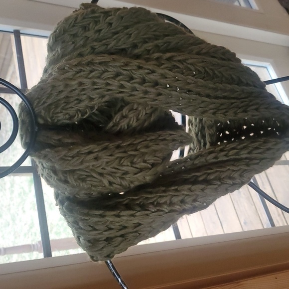 Chunky Army Green Knit Infinity Scarf - Picture 3 of 6